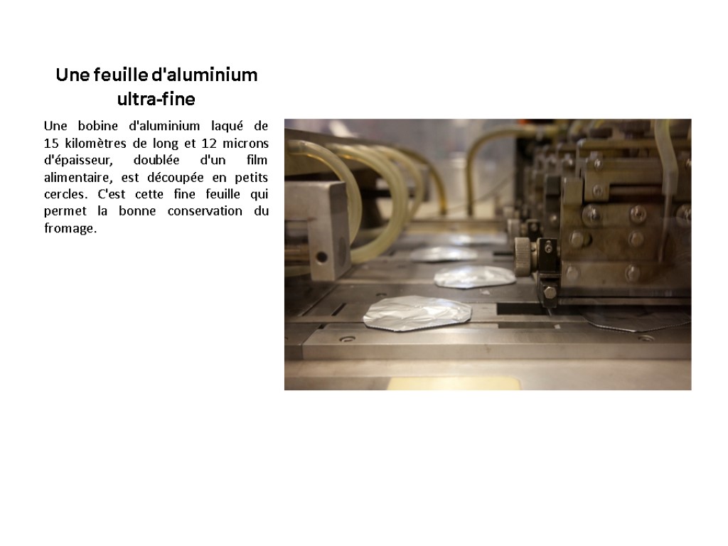 Une feuille d'aluminium ultra-fine Une bobine d'aluminium laqué de 15 kilomètres de long et Une feuille d'aluminium ultra-fine Une bobine d'aluminium laqué de 15 kilomètres de long et